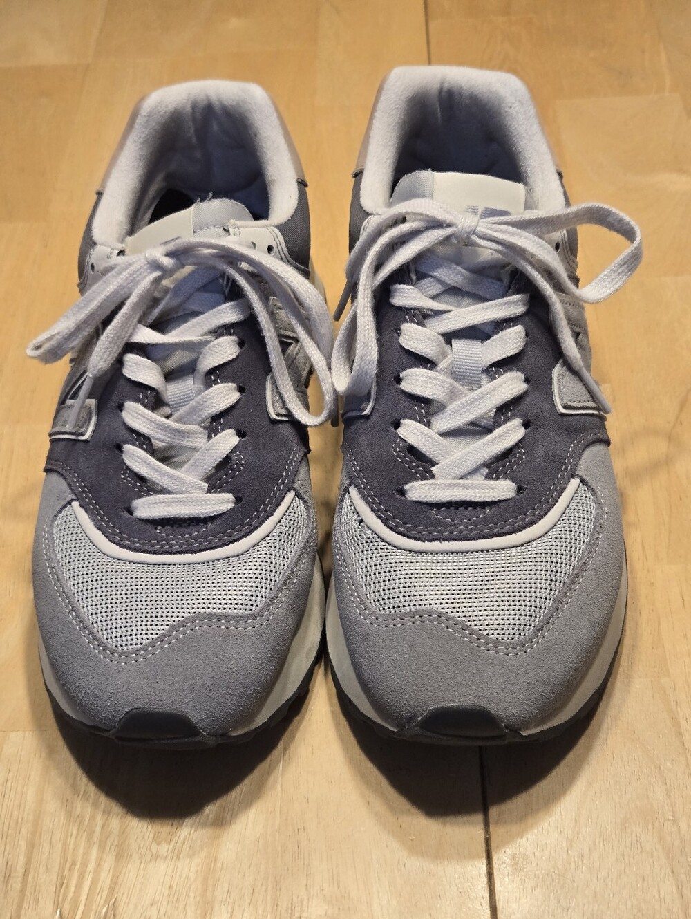 New Balance 574 Sneaker - 8.5 Womens / 7 Mens - Picture 13 of 16